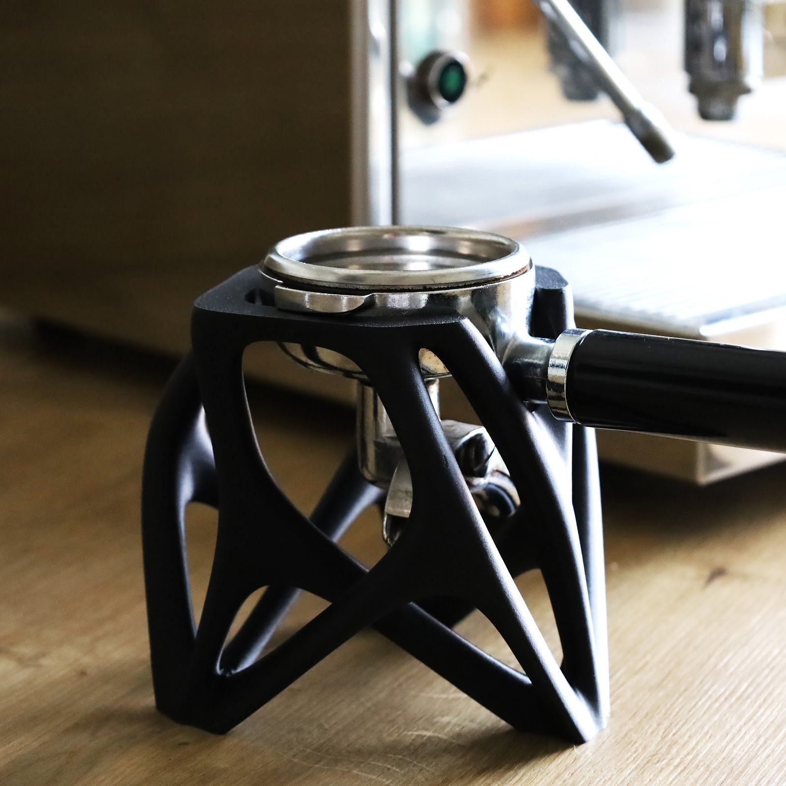 Iap Skeleton Tamper Station