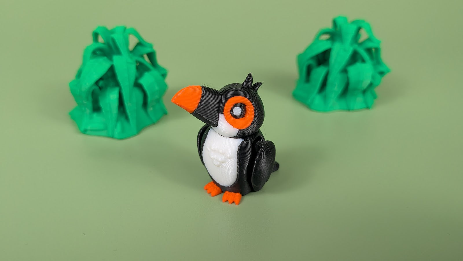 Toucan Articulated Keychain Figure
