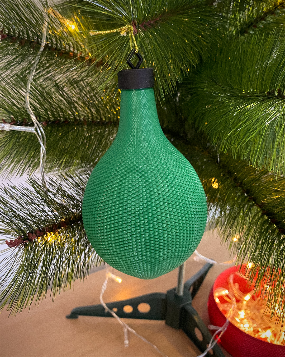 Revolution Christmas Ornament (serie 1)