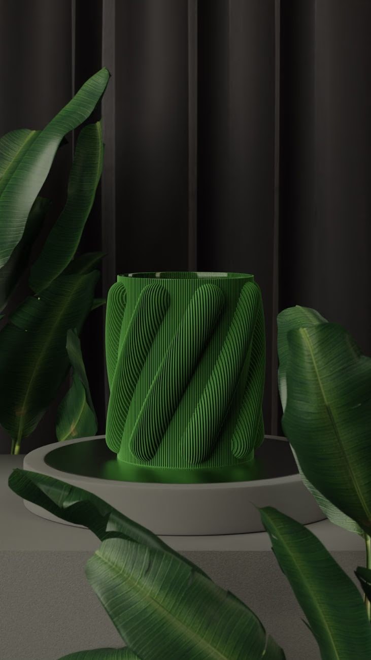 Spaghetti Vase